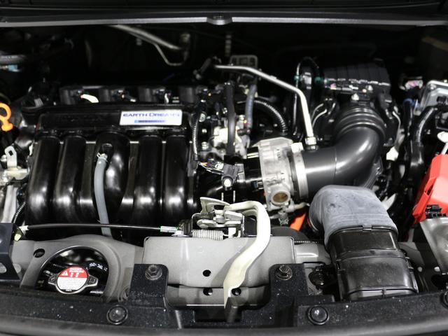 フリードハイブリッド ハイブリッド・クロスターホンダセンシング　ギャザズメモリーナビ　フルセグ　ＤＶＤ　リアカメラ　ＥＴＣ　シートヒーター　両側電動スライドドア　ＬＥＤヘッドライト　アルミホイール（22枚目）