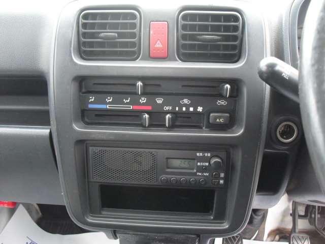 キャリイトラック トラック660KCエアコン・パワステ3方開 4WD(9枚目)