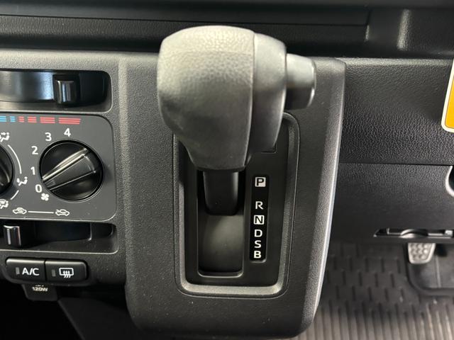 ハイゼットカーゴ DX AM・FMラジオ マニュアルエアコン付き オートライト ドラレコ ETC CVT(13枚目)