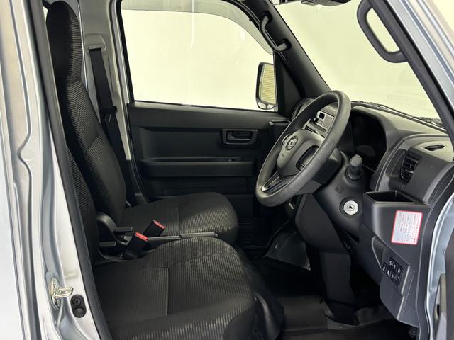 ハイゼットカーゴ DX AM・FMラジオ マニュアルエアコン付き オートライト ドラレコ ETC CVT(15枚目)