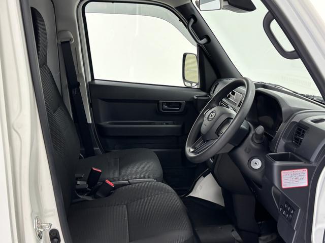 ハイゼットカーゴ DX AM・FMラジオ マニュアルエアコン オートライト CVT(15枚目)