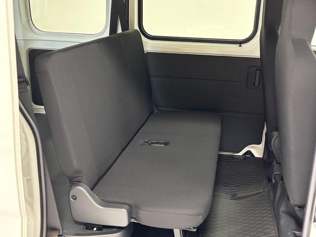 ハイゼットカーゴ DX AM・FMラジオ マニュアルエアコン オートライト CVT(16枚目)