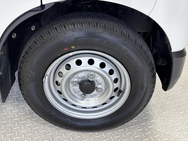 ハイゼットカーゴ DX AM・FMラジオ マニュアルエアコン オートライト CVT(21枚目)