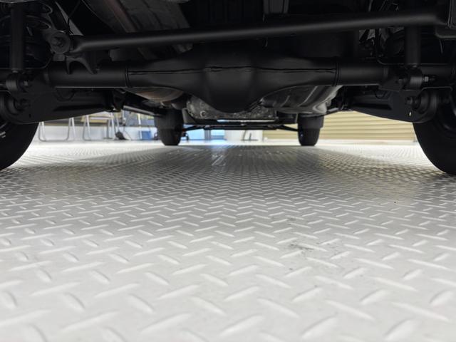 ハイゼットカーゴ ＤＸ　防錆塗装済み　ＣＶＴ　ＡＭ／ＦＭラジオ　電子制御式４ＷＤ　パワステ　エアコン　オートライト　パワーウィンドウ　オーバーヘッドシェルフ　フルフラット荷室　キーレスエントリー　スマートアシスト（34枚目）