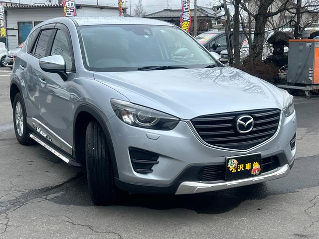 ＣＸ－５ ＸＤ　４ＷＤ　ディーゼルターボ　衝突被害軽減　純正ナビ　Ｂｌｕｅｔｏｏｔｈ　フルセグ　バックカメラ　ドラレコアイドルストップ　クルコン　ＬＥＤヘッドライト　オートライト　中古スタッドレス　スマートキー（3枚目）