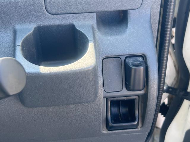 ハイゼットカーゴ スペシャル　パートタイム４ＷＤ　エンスタ　エアコン　パワステ　走行４７３４６キロ（19枚目）