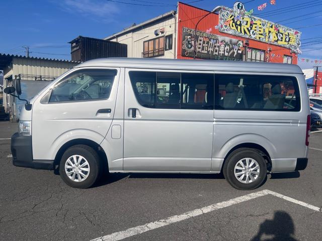 ハイエースワゴン ＤＸ　４ＷＤ　１０人乗り　キーレス　ＥＴＣ　ＣＤ　エアコン　パワステ　ＡＢＳ　エアバッグ（6枚目）