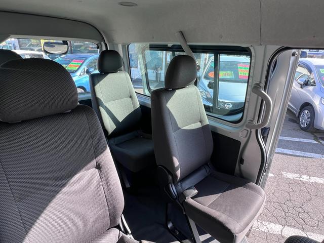 ハイエースワゴン ＤＸ　４ＷＤ　１０人乗り　キーレス　ＥＴＣ　ＣＤ　エアコン　パワステ　ＡＢＳ　エアバッグ（18枚目）