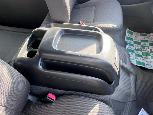 ハイエースワゴン ＤＸ　４ＷＤ　１０人乗り　キーレス　ＥＴＣ　ＣＤ　エアコン　パワステ　ＡＢＳ　エアバッグ（29枚目）