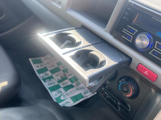 ハイエースワゴン ＤＸ　４ＷＤ　１０人乗り　キーレス　ＥＴＣ　ＣＤ　エアコン　パワステ　ＡＢＳ　エアバッグ（31枚目）