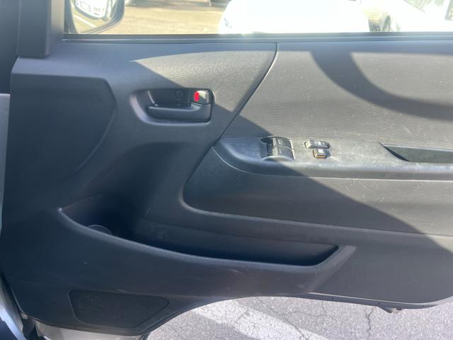 ハイエースワゴン ＤＸ　４ＷＤ　１０人乗り　キーレス　ＥＴＣ　ＣＤ　エアコン　パワステ　ＡＢＳ　エアバッグ（33枚目）