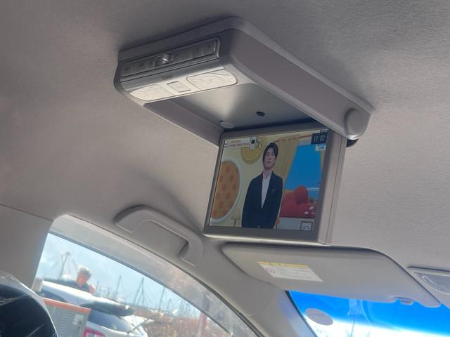 フリード Ｇ　ジャストセレクション　両側パワスラ　６人乗り　ナビ　ワンセグ　フリップダウンモニター　バックカメラ　クルコン　ＨＩＤヘッドライト　オートライト　ＥＴＣ　横滑り防止　エアコン　パワステ　ＡＢＳ　スマートキー（35枚目）