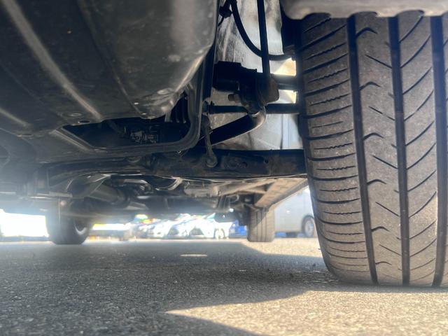 フリード Ｇ　ジャストセレクション　両側パワスラ　６人乗り　ナビ　ワンセグ　フリップダウンモニター　バックカメラ　クルコン　ＨＩＤヘッドライト　オートライト　ＥＴＣ　横滑り防止　エアコン　パワステ　ＡＢＳ　スマートキー（43枚目）