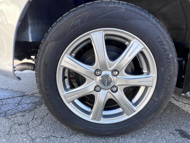 フリード Ｇ　ジャストセレクション　両側パワスラ　６人乗り　ナビ　ワンセグ　フリップダウンモニター　バックカメラ　クルコン　ＨＩＤヘッドライト　オートライト　ＥＴＣ　横滑り防止　エアコン　パワステ　ＡＢＳ　スマートキー（46枚目）