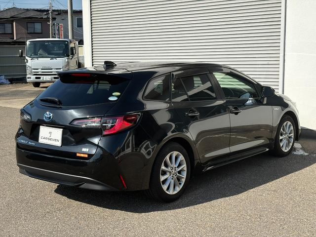 カローラツーリング ハイブリッド S 4WD ワンオーナー 純正ナビ バックカメラ フルセグTV 衝突被害軽減ブレーキ 前後ドラレコ ETC 純正16インチアルミ LEDヘッドライト スマートキー(3枚目)