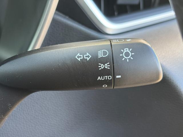 カローラツーリング ハイブリッド S 4WD ワンオーナー 純正ナビ バックカメラ フルセグTV 衝突被害軽減ブレーキ 前後ドラレコ ETC 純正16インチアルミ LEDヘッドライト スマートキー(11枚目)