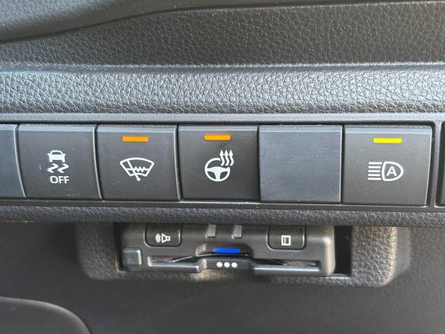 カローラツーリング ハイブリッド S 4WD ワンオーナー 純正ナビ バックカメラ フルセグTV 衝突被害軽減ブレーキ 前後ドラレコ ETC 純正16インチアルミ LEDヘッドライト スマートキー(17枚目)