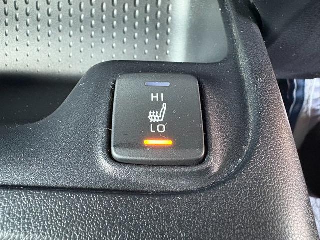 カローラツーリング ハイブリッド S 4WD ワンオーナー 純正ナビ バックカメラ フルセグTV 衝突被害軽減ブレーキ 前後ドラレコ ETC 純正16インチアルミ LEDヘッドライト スマートキー(20枚目)