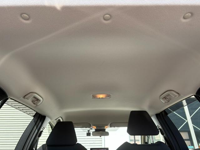 カローラツーリング ハイブリッド S 4WD ワンオーナー 純正ナビ バックカメラ フルセグTV 衝突被害軽減ブレーキ 前後ドラレコ ETC 純正16インチアルミ LEDヘッドライト スマートキー(31枚目)