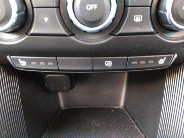 ＣＸ－５ ＸＤ　社外ナビ　フルセグＴＶ　ＣＤ・ＤＶＤ　ラジオ　Ｂｌｕｅｔｏｏｔｈ　バックカメラ・フロントカメラ・サイドカメラ　ＥＴＣ　シートヒーター　パワーシート　衝突軽減ブレーキ　ルーフＢＯＸ　純正ＢＯＳＥスピーカ（17枚目）