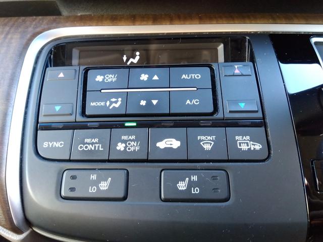 ステップワゴン Ｇ　ホンダセンシング　ワンオーナー　４ＷＤ　純正ナビ　フルセグＴＶ　ＣＤ・ＤＶＤ　ラジオ　Ｂｌｕｅｔｏｏｔｈ　バックカメラ　ＥＴＣ　ホンダセンシング　シートヒーター　アイドリングストップ　両側パワースライドドア（16枚目）