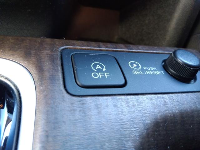 ステップワゴン Ｇ　ホンダセンシング　ワンオーナー　４ＷＤ　純正ナビ　フルセグＴＶ　ＣＤ・ＤＶＤ　ラジオ　Ｂｌｕｅｔｏｏｔｈ　バックカメラ　ＥＴＣ　ホンダセンシング　シートヒーター　アイドリングストップ　両側パワースライドドア（18枚目）