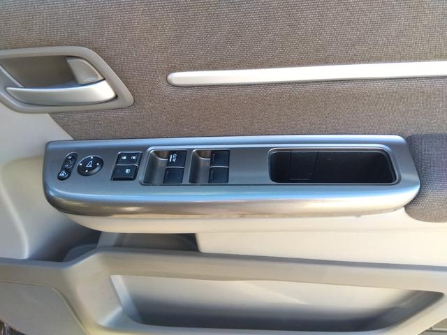 ステップワゴン Ｇ　ホンダセンシング　ワンオーナー　４ＷＤ　純正ナビ　フルセグＴＶ　ＣＤ・ＤＶＤ　ラジオ　Ｂｌｕｅｔｏｏｔｈ　バックカメラ　ＥＴＣ　ホンダセンシング　シートヒーター　アイドリングストップ　両側パワースライドドア（31枚目）