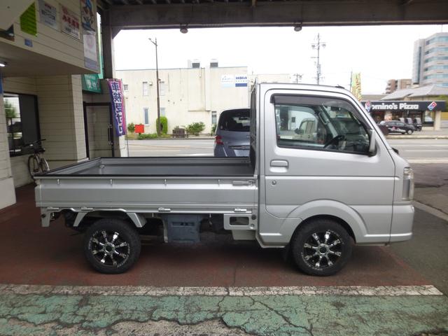 キャリイトラック ＫＸ　パートタイム４ＷＤ　パワステ　パワーウィンドウ　運転席エアバック　純正ナビ　ワンセグテレビ　バックカメラ　ＥＴＣ　社外アルムホイール（5枚目）
