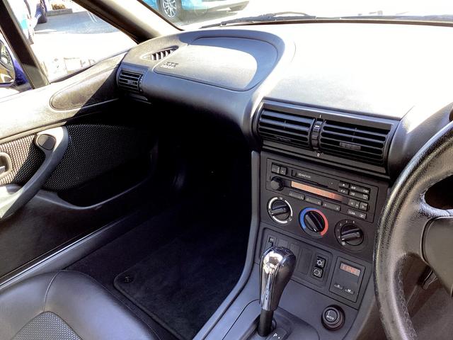 �ߏ葕���������V���v���Ŏg���₷���Z���^�[�N���X�^�[�ł��I