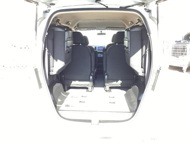 フリードハイブリッド ジャストセレクション 社外フルセグナビ/ブルートゥース HIDヘッドライト 社外AW 片側パワースライドドア(18枚目)