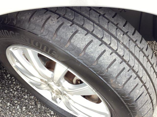 フリードハイブリッド ジャストセレクション 社外フルセグナビ/ブルートゥース HIDヘッドライト 社外AW 片側パワースライドドア(29枚目)