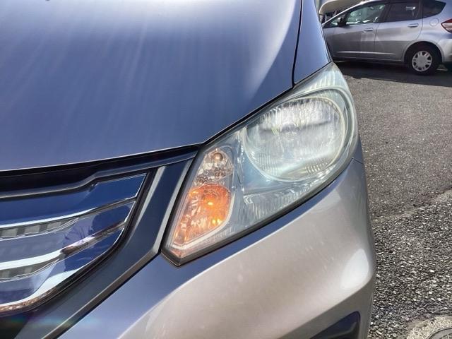 フリードハイブリッド ジャストセレクション 社外フルセグナビ/ブルートゥース HIDヘッドライト 社外AW 片側パワースライドドア(33枚目)