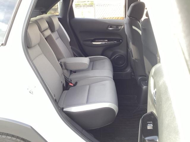 フィット e:HEVクロスター 4WD フルセグナビ/ブルートゥース ホンダセンシング LEDヘッドライト(12枚目)