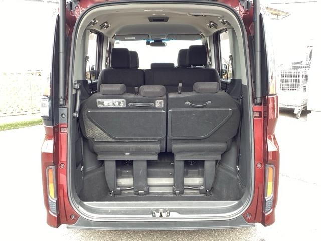 ステップワゴンスパーダ スパーダホンダセンシング フルセグナビ/ブルートゥース ドラレコ(前後) 全周囲カメラ(フロント/サイド/リア)パドルシフト ホンダセンシング LEDヘッド(18枚目)