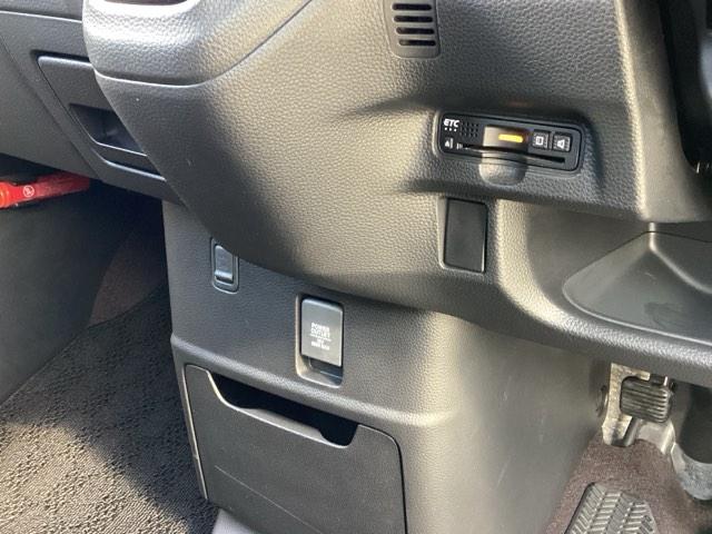 N-BOXカスタム G・Lターボホンダセンシング フルセグナビ/ブルートゥース                          シートヒーター(前席) パドルシフト ホンダセンシング LEDヘッド(10枚目)