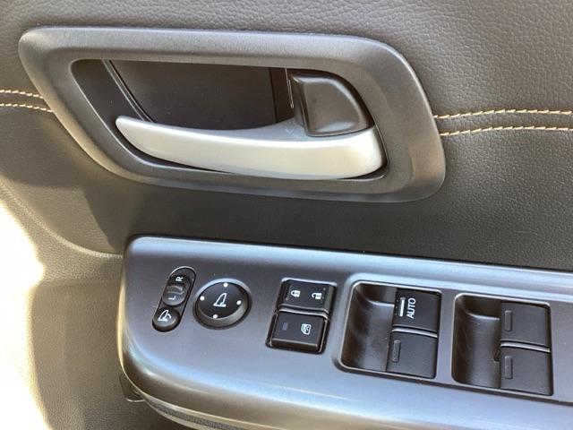 フリード+ハイブリッド ハイブリッド・クロスターホンダセンシング フルセグナビ/ブルートゥース                          シートヒーター(前席) ホンダセンシング LEDヘッド(27枚目)