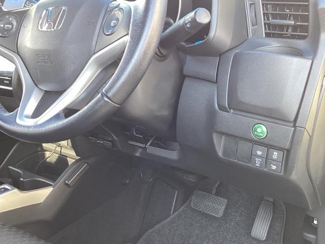 フィットハイブリッド Lパッケージ 4WD フルセグナビ/ブルートゥース 安心パッケージ LEDヘッドライト 社外エンジンスターター(16枚目)