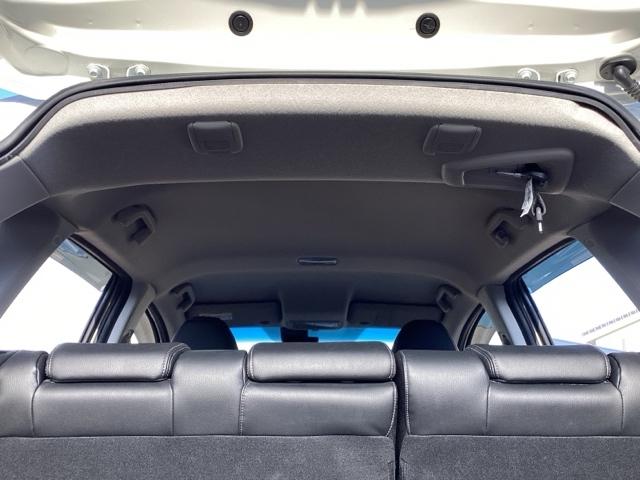 フィットハイブリッド Lパッケージ 4WD フルセグナビ/ブルートゥース 安心パッケージ LEDヘッドライト 社外エンジンスターター(20枚目)