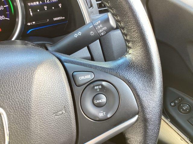 フィットハイブリッド Lパッケージ 4WD フルセグナビ/ブルートゥース 安心パッケージ LEDヘッドライト 社外エンジンスターター(28枚目)