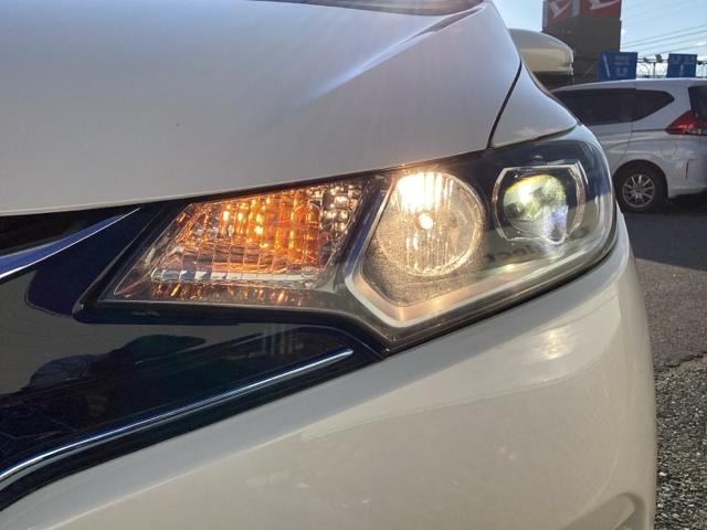 フィットハイブリッド Lパッケージ 4WD フルセグナビ/ブルートゥース 安心パッケージ LEDヘッドライト 社外エンジンスターター(33枚目)