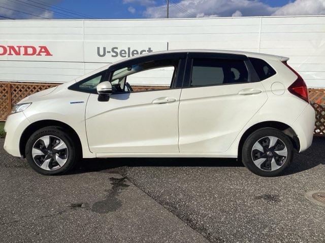 フィットハイブリッド Lパッケージ 4WD フルセグナビ/ブルートゥース 安心パッケージ LEDヘッドライト 社外エンジンスターター(34枚目)