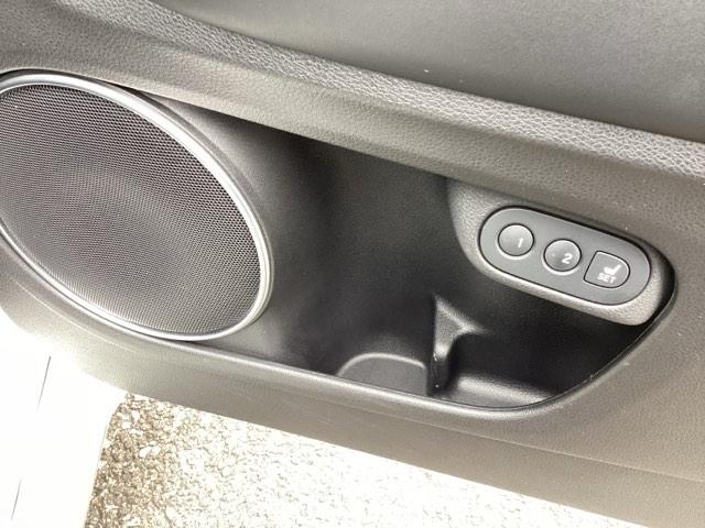 ヴェゼル ハイブリッドZ・ホンダセンシング 4WD フルセグナビ/ブルートゥース シートヒーター(前席) 純正エンジンスターター 電動シート(前席) LEDヘッドライト(14枚目)