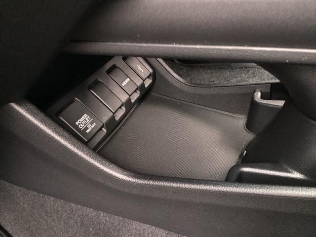 ヴェゼル ハイブリッドZ・ホンダセンシング 4WD フルセグナビ/ブルートゥース シートヒーター(前席) 純正エンジンスターター 電動シート(前席) LEDヘッドライト(29枚目)