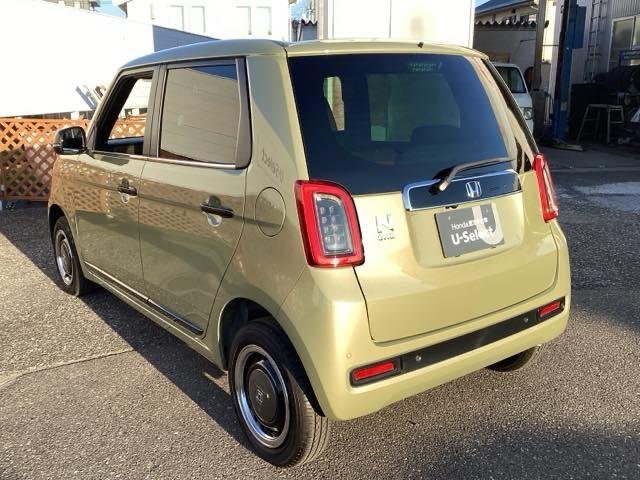 自社整備工場で点検整備をおこなってからお渡ししています。車検が残っている場合は『１２ヶ月点検整備』を、車検整備付きの場合は『車検整備』をおこないます。整備費用は車両本体価格に含まれています。