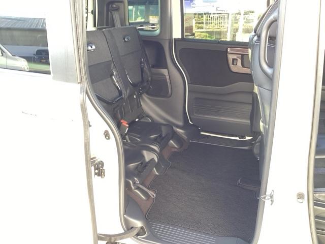 N-BOXカスタム G・Lターボホンダセンシング フルセグナビ/ブルートゥース ドライブレコーダー(前) シートヒーター(前席) パドルシフト LEDヘッドライト オーバーヘッドコンソール(13枚目)