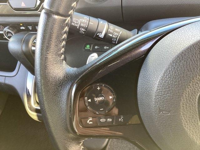 N-BOXカスタム G・Lターボホンダセンシング フルセグナビ/ブルートゥース ドライブレコーダー(前) シートヒーター(前席) パドルシフト LEDヘッドライト オーバーヘッドコンソール(28枚目)