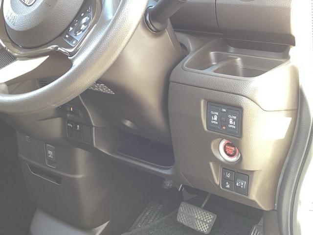 Ｎ－ＢＯＸ Ｌ　フルセグナビ／ブルートゥース　　　　　　　　　　　　　　　　　　　　　　　　　　ドラレコ（前後）　シートヒーター（前席）　ホンダセンシング　ＬＥＤヘッド（17枚目）