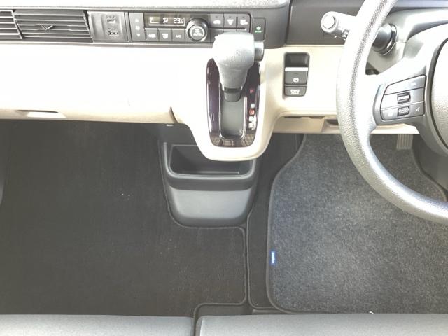 N-BOXジョイ ベースグレード フルセグナビ/ブルートゥース/ホンダコネクト 2トーンカラー ドラレコ(前後) シートヒーター(前席) 全周囲カメラ(フロント/サイド/リア) ホンダセンシング(28枚目)