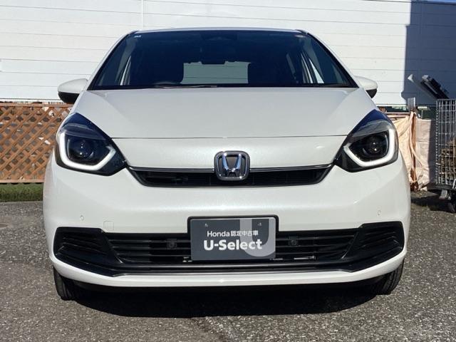 フィット ホーム　４ＷＤ　フルセグナビ／ブルートゥース／ホンダコネクト　ホンダセンシング　ＬＥＤヘッドライト（3枚目）