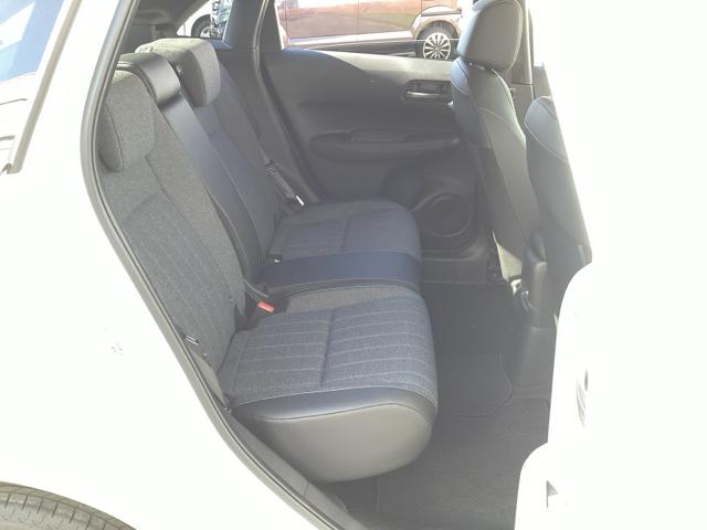 フィット ホーム　４ＷＤ　フルセグナビ／ブルートゥース／ホンダコネクト　ホンダセンシング　ＬＥＤヘッドライト（12枚目）